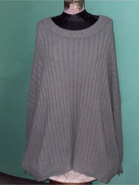 Aerie Super Soft Gray Knit Oversized Poncho Tunic Sweater XXL